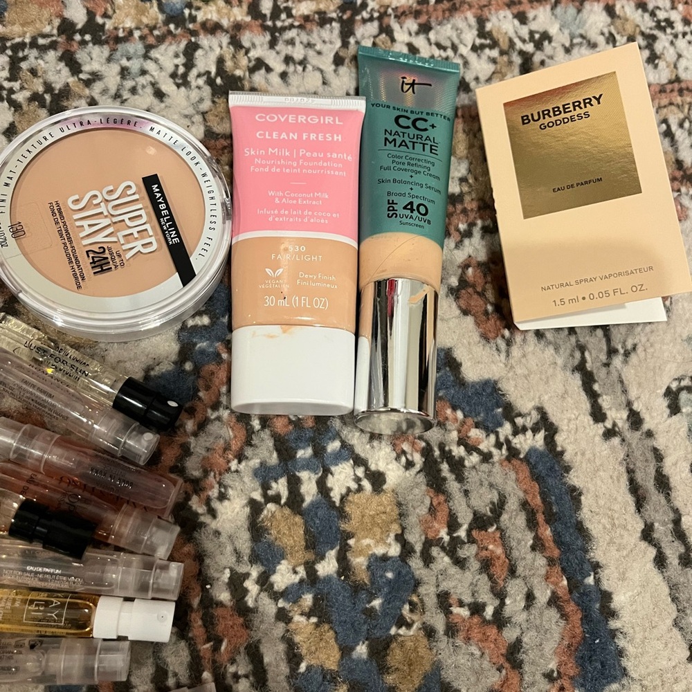 Cosmetics bundle - Picture 4 of 7